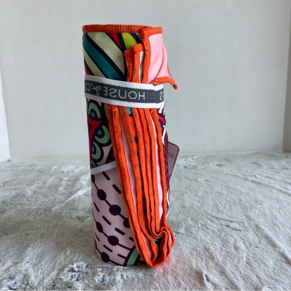 New House of Clouds Sand Free Microfiber Quick Dry Beach Towel Retro Print - Picture 4 of 6